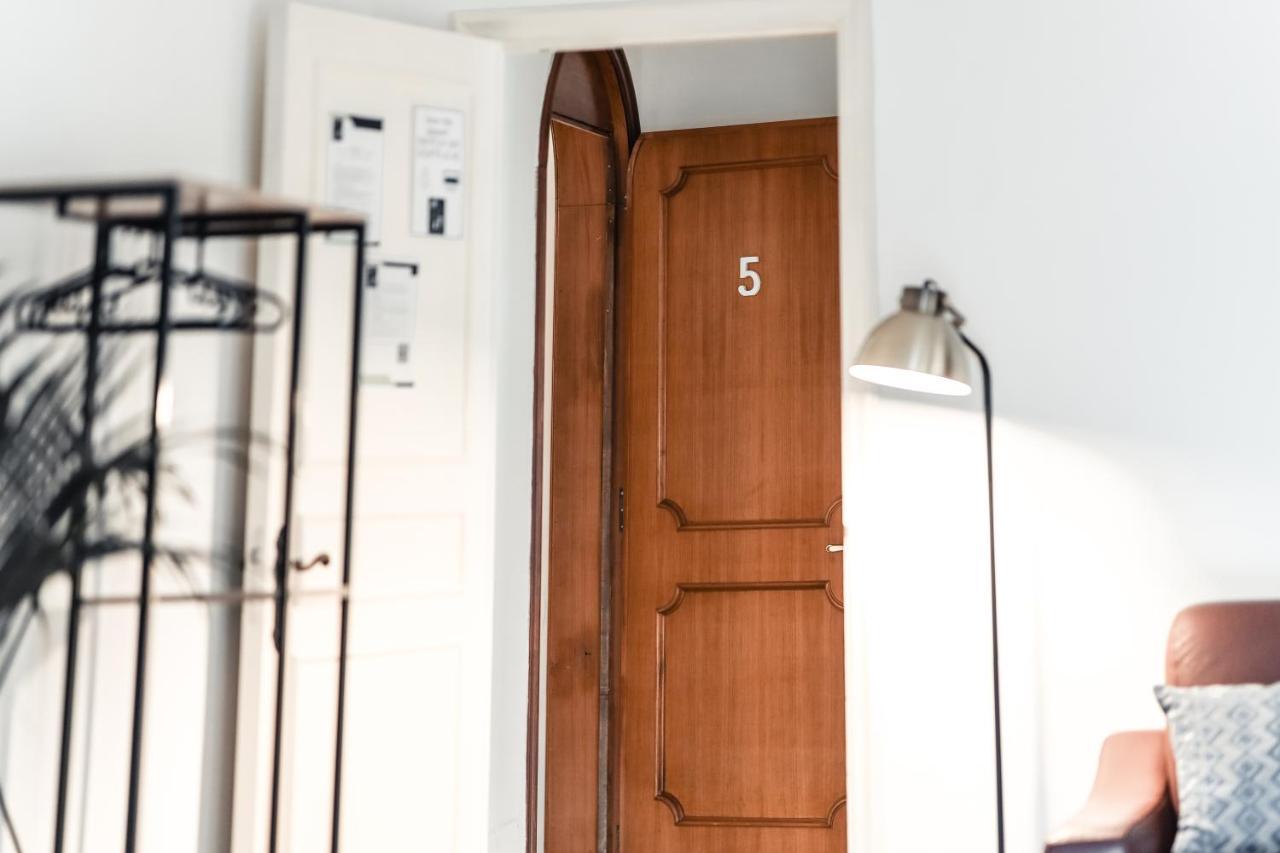2 Santi - Suite And Rooms レッチェ エクステリア 写真