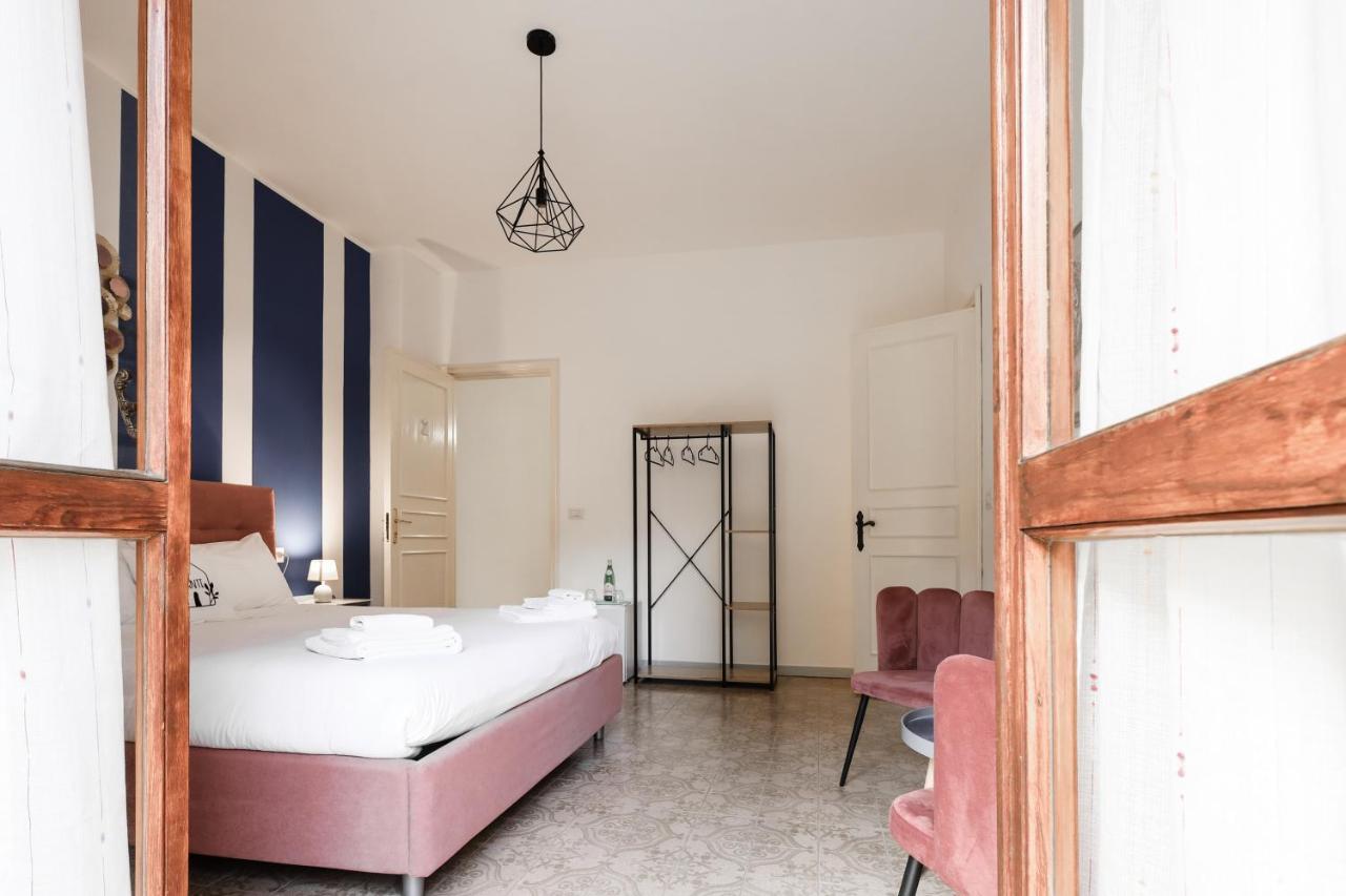 2 Santi - Suite And Rooms レッチェ エクステリア 写真