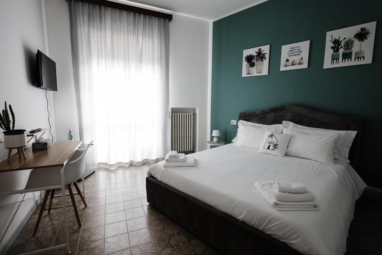 2 Santi - Suite And Rooms レッチェ エクステリア 写真