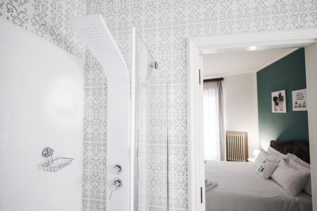 2 Santi - Suite And Rooms レッチェ エクステリア 写真