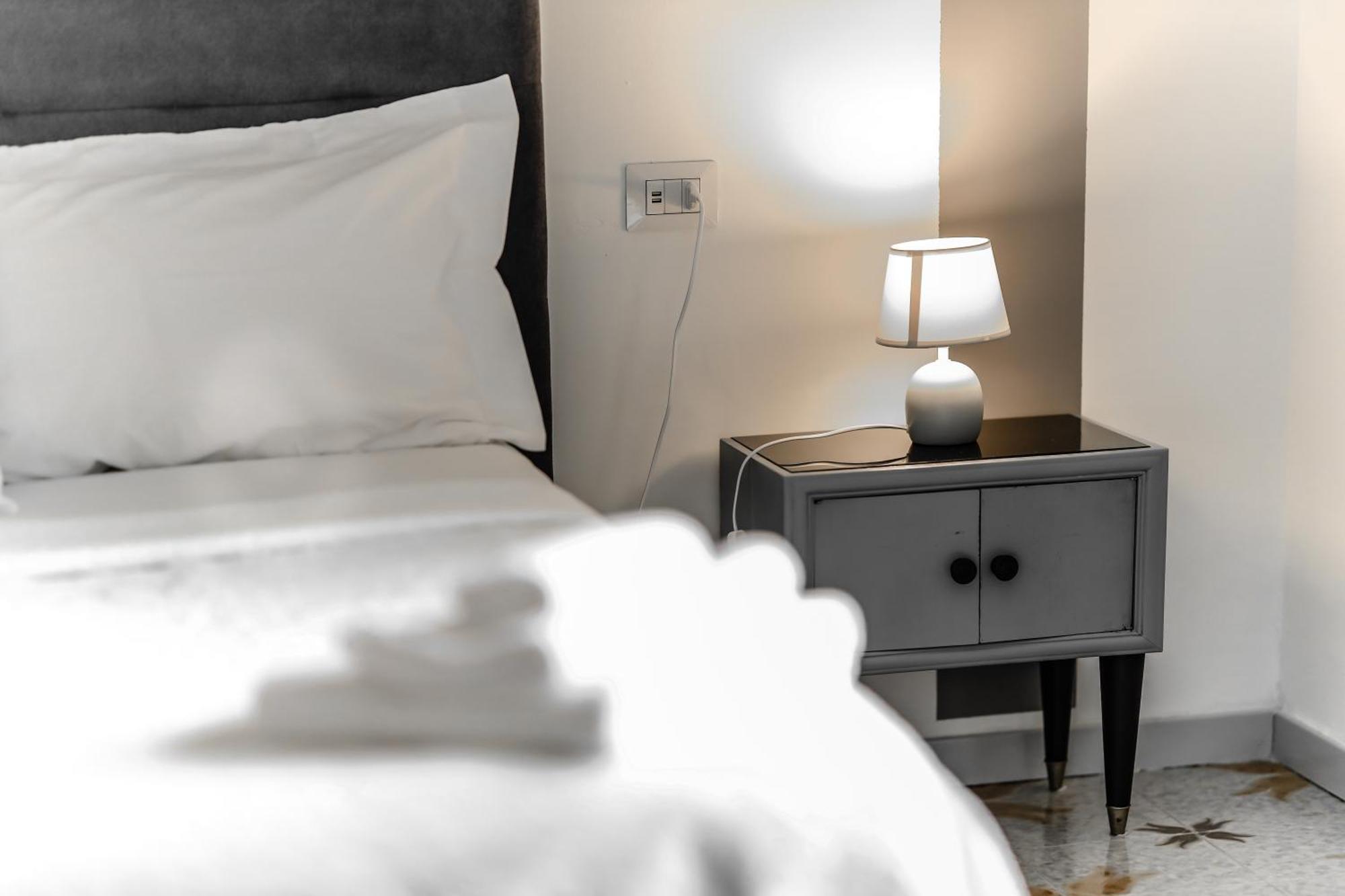 2 Santi - Suite And Rooms レッチェ エクステリア 写真